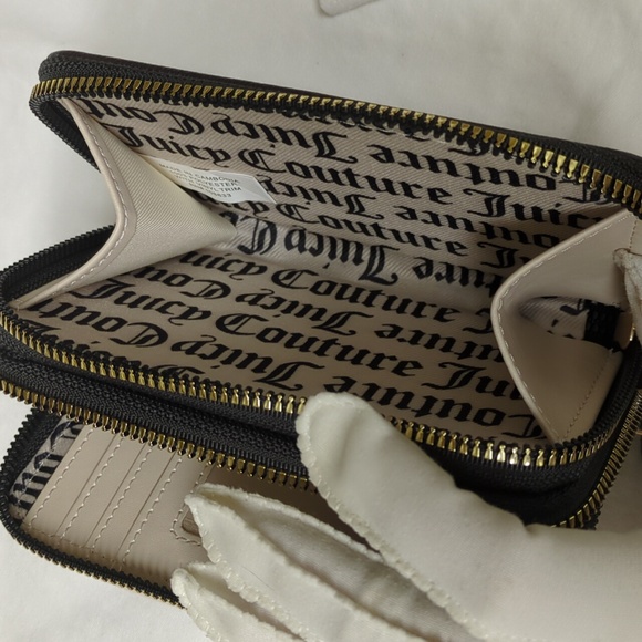 Juicy Couture Pink Wallet - Picture 11 of 13